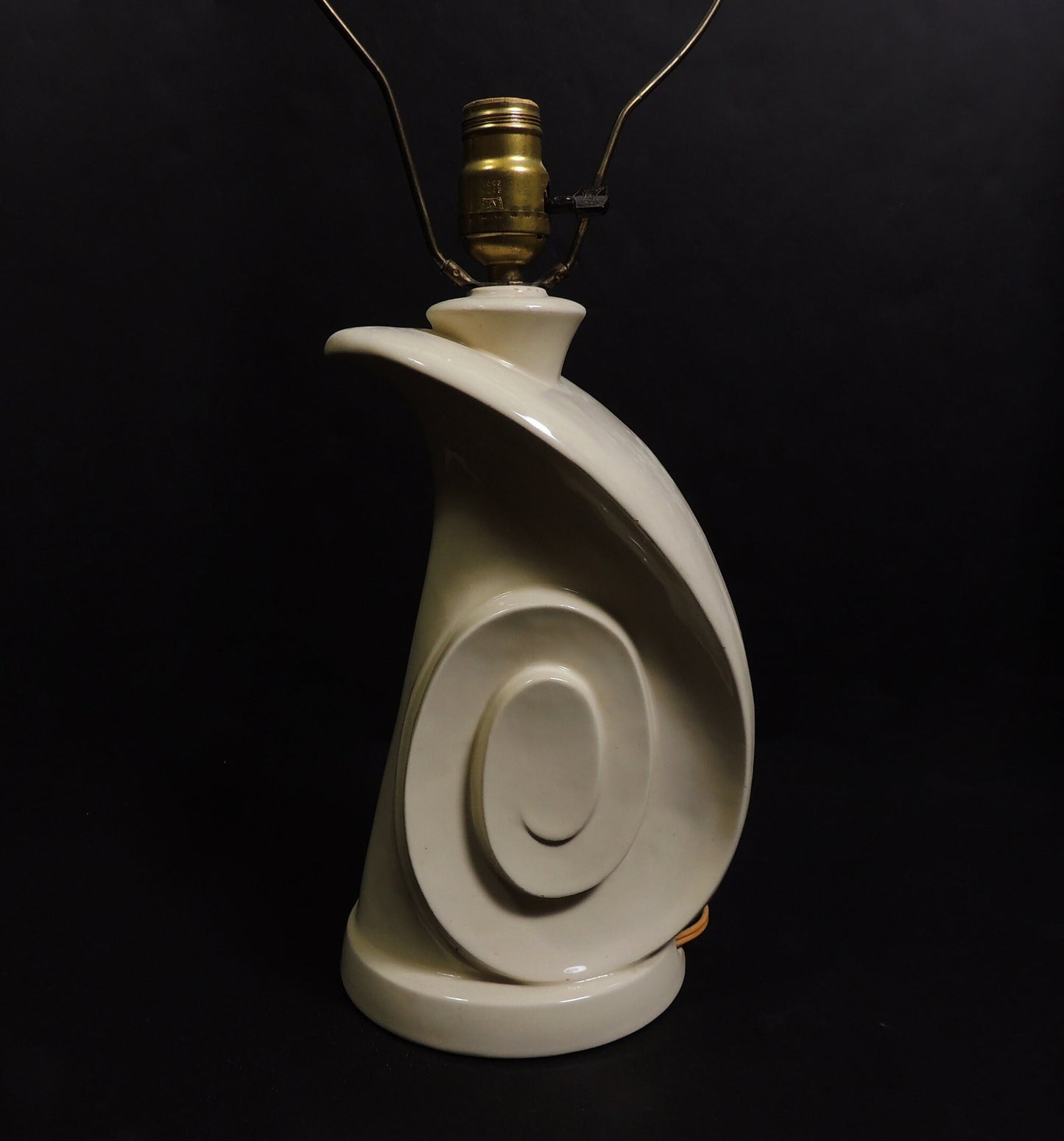 Vintage Art Deco Spiral Seashell design Ceramic Table Lamp