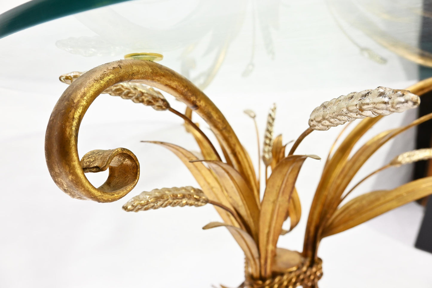 Modernist Era Hollywood Regency Wheat Metal Gilt Tole Round Glass Side Table