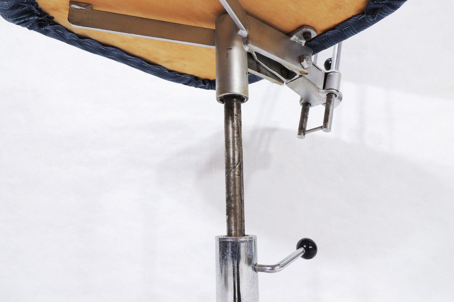 Modernist Era Stendig Finland Blue Cloth Height Adjustable Swivel Rolling Desk Chair