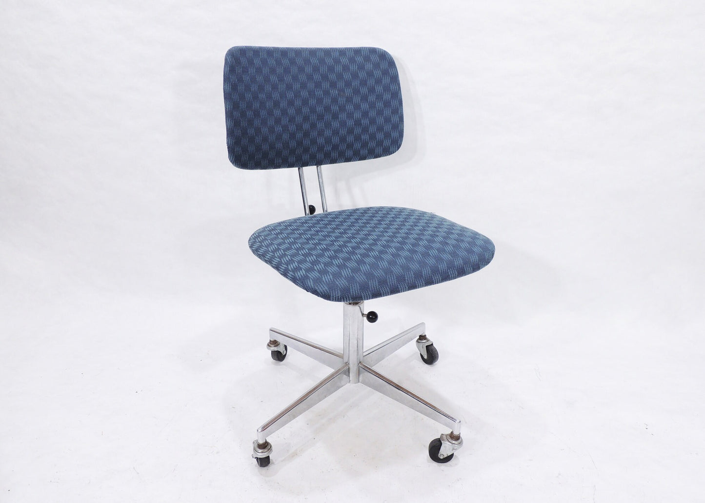 Modernist Era Stendig Finland Blue Cloth Height Adjustable Swivel Rolling Desk Chair