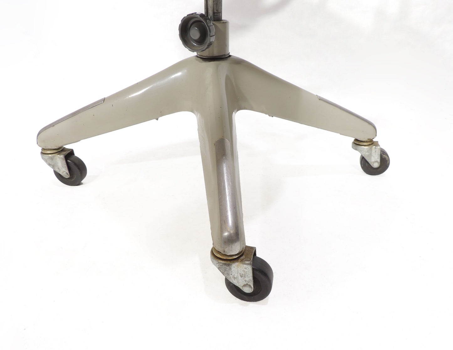 Original Okamura Industrial Adjustable Swivel Rolling Office Chair